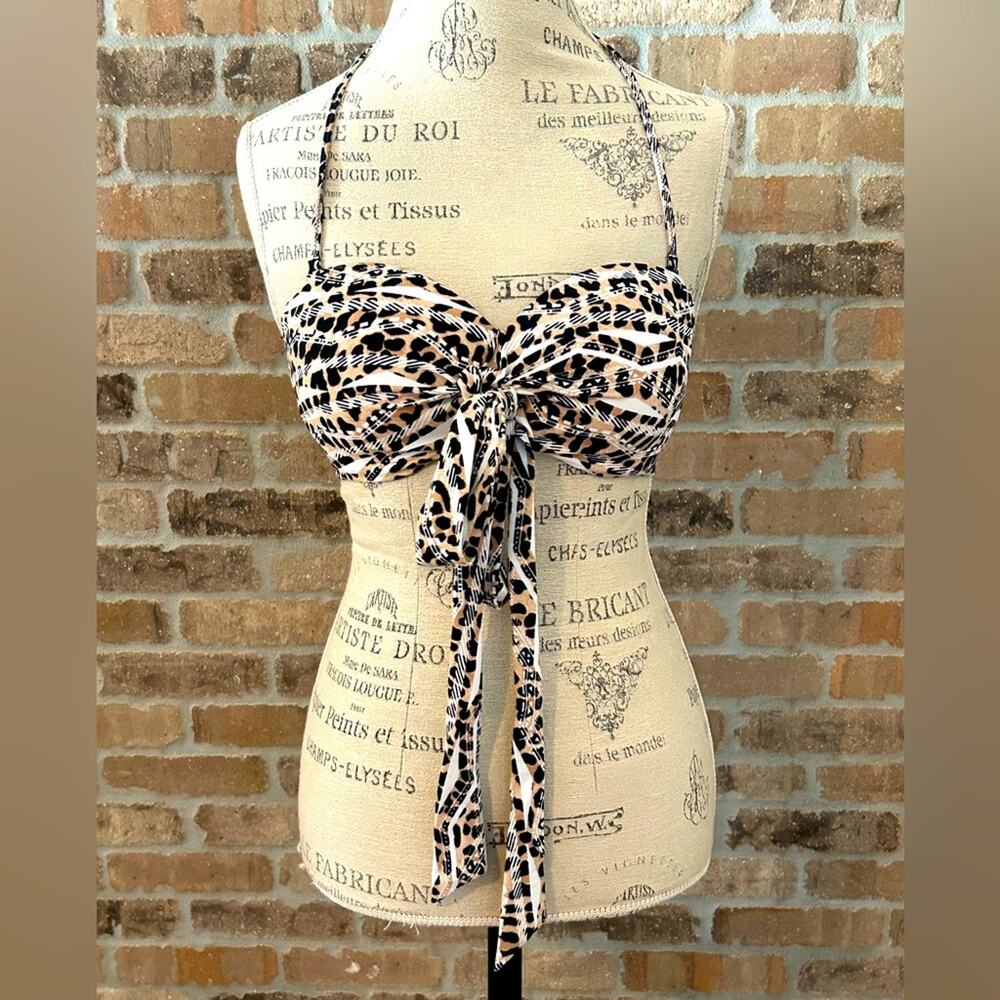 Victoria’s Secret cheetah clamshell bandeau bikini top removable strap size med